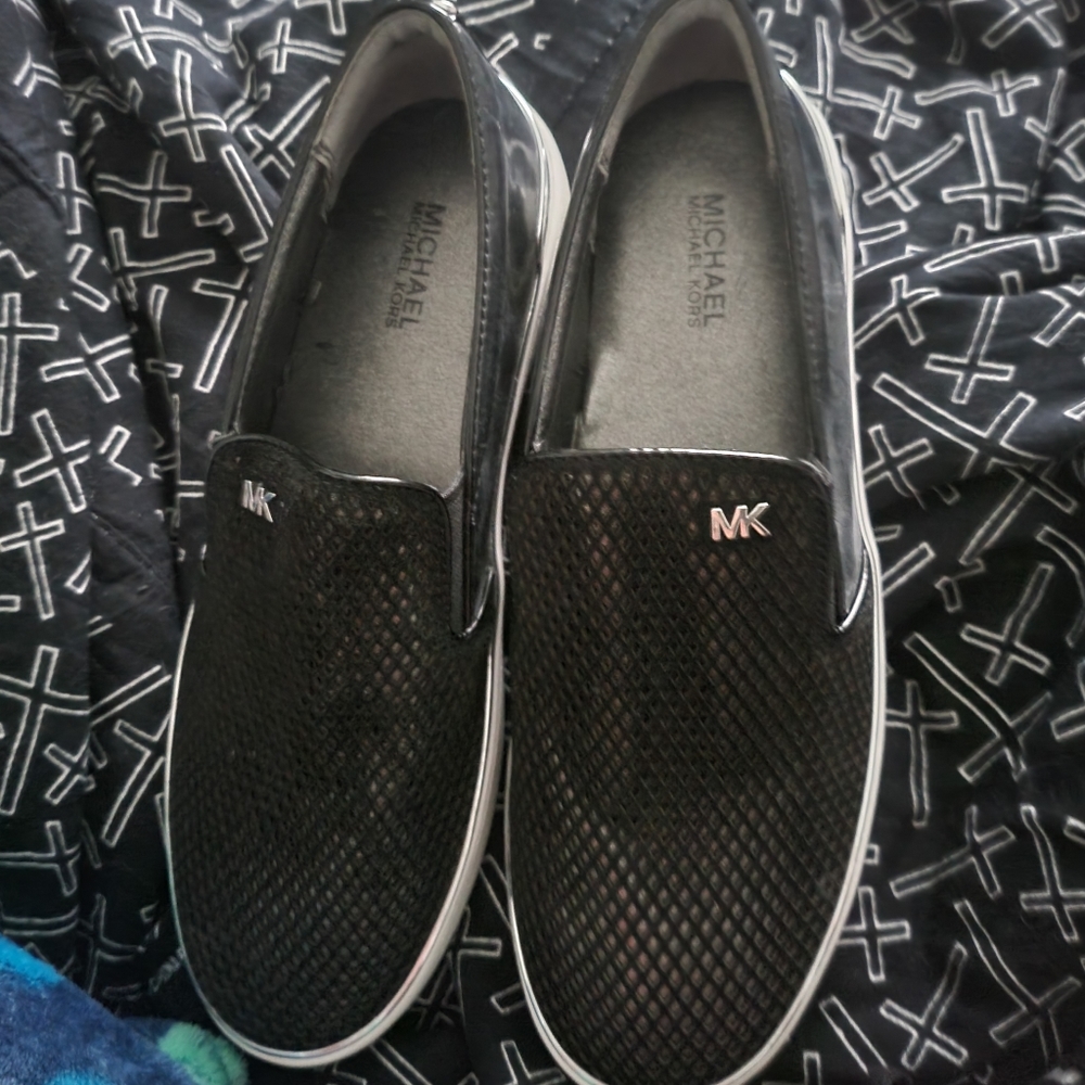 MK slip ons